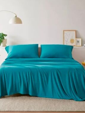 Queen 4-Piece Sheet Set Cotton Blend Jersey Knit Teal Intelligent Design Bedding